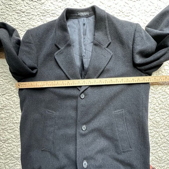 Kasper Coat Cashmere Blend Double Breasted
Overcoat - Picture 4 of 12